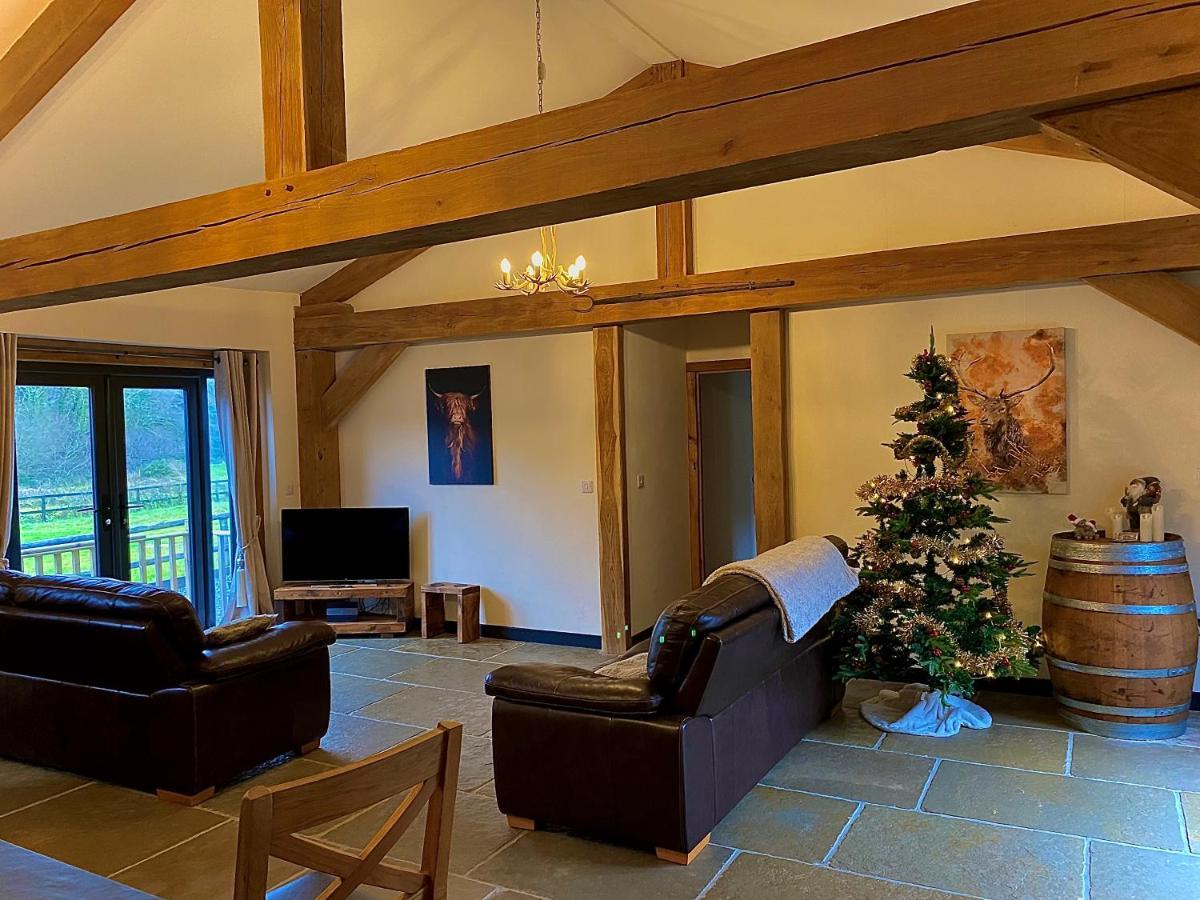 Trelaske Mill Cider Barn-With Hot Tub, Fire Pit Bbq Lewannick Exterior foto